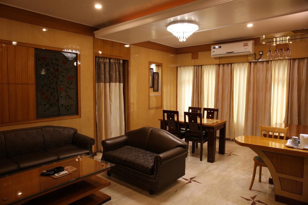 Hotel Welcome Palace Agartala Esterno foto